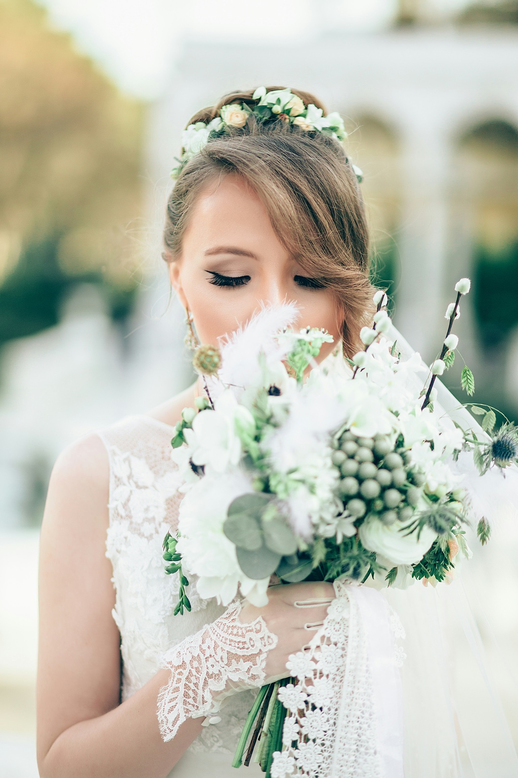 Luxury Scottsdale bride with soft glam wedding makeup