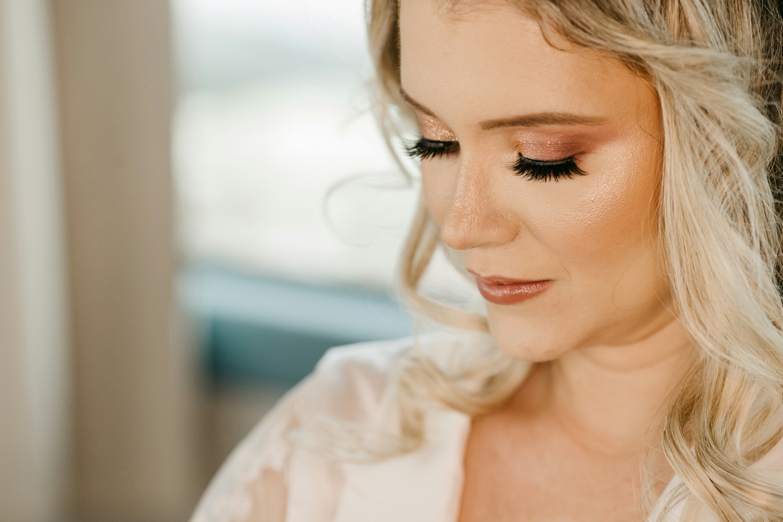 Editorial Nashville bridal makeup and luxury wedding beauty