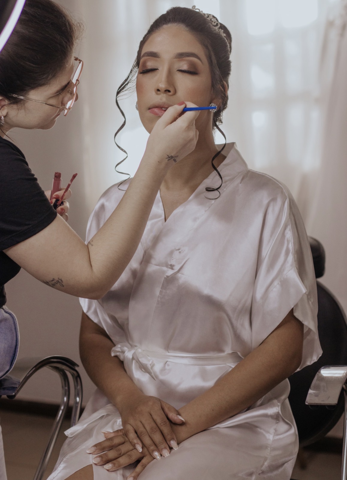 Sugar Land hotel makeup artist